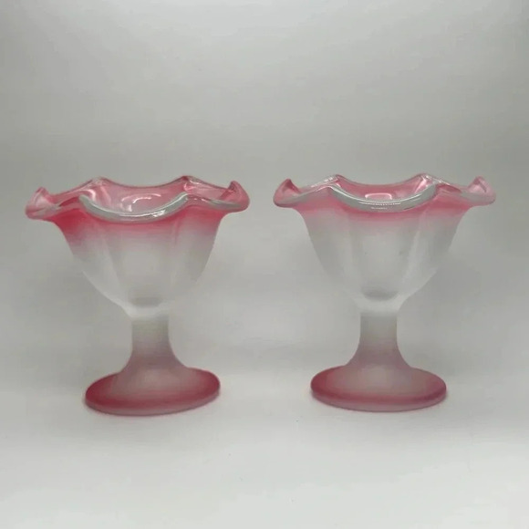 Set of 2 KIG Indonesia Pink & Clear Frosted Sherbet Sundae Glass 5" Ruffle Edge - Picture 1 of 2
